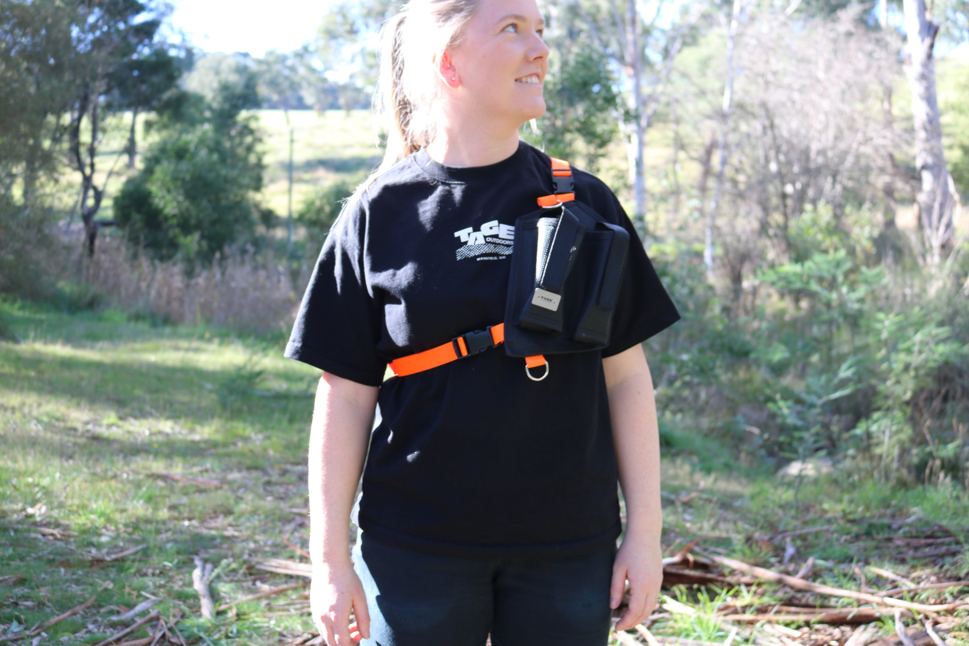 Radio/UHF Holster Tage outdoors