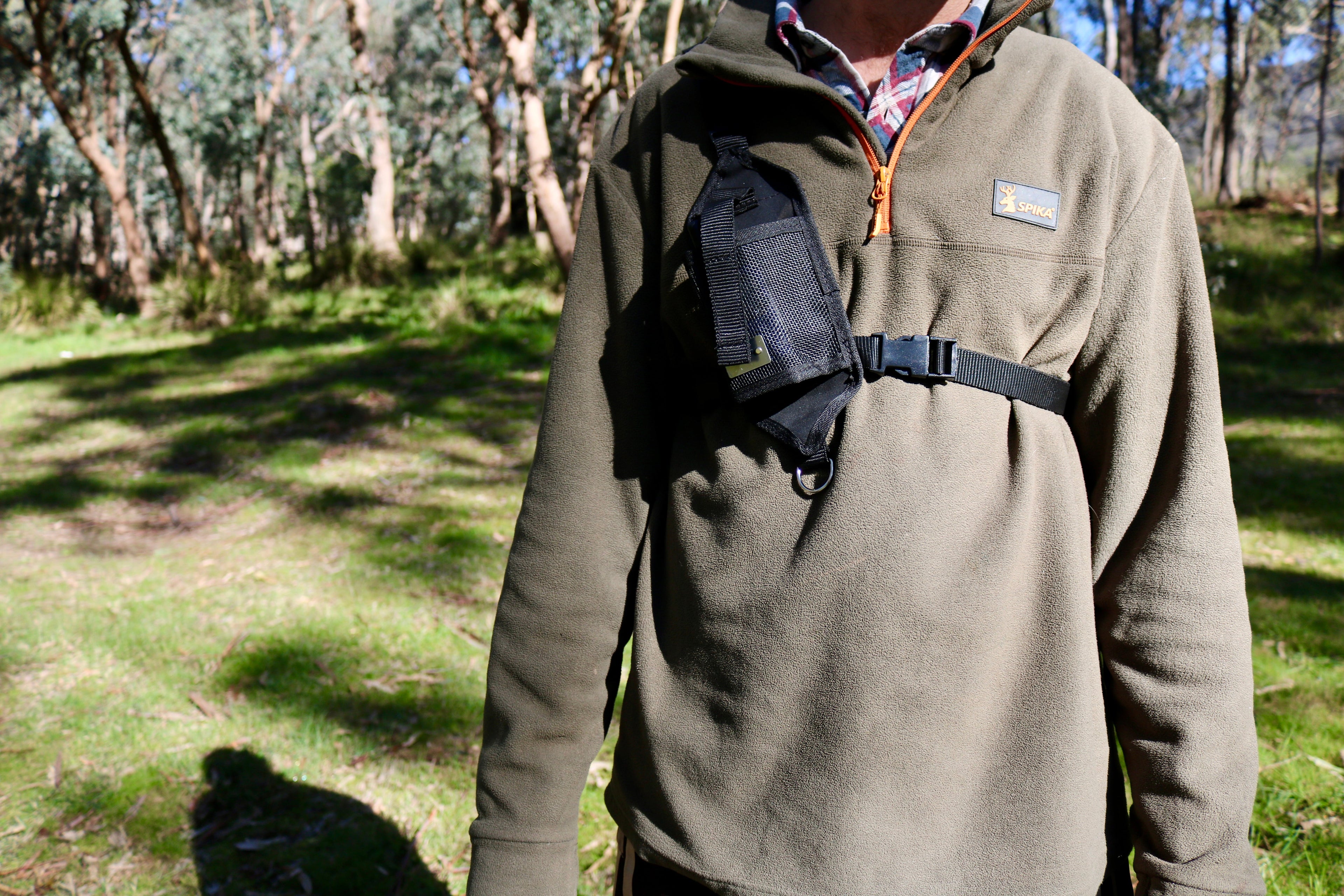 Single UHF Radio Holster Tage outdoors