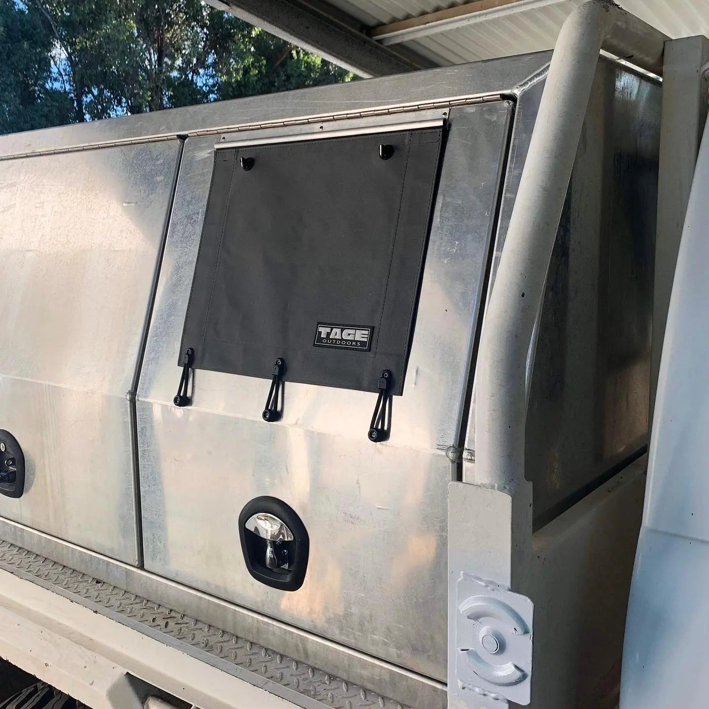 Tage outdoors Dog Box Curtains Dog box curtain